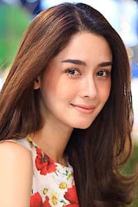 อมีนา พินิจ