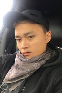 吕世佳