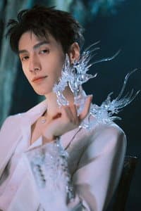 罗云熙