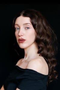 Isabelle  Phillips