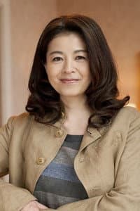 石田えり