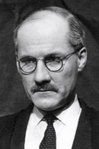 Angus MacKay
