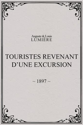 Touristes revenant d’une excursion afişi
