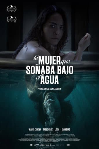 La Mujer que soñaba bajo el agua afişi