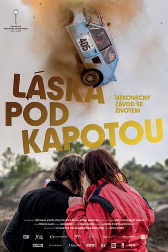 Láska pod kapotou afişi