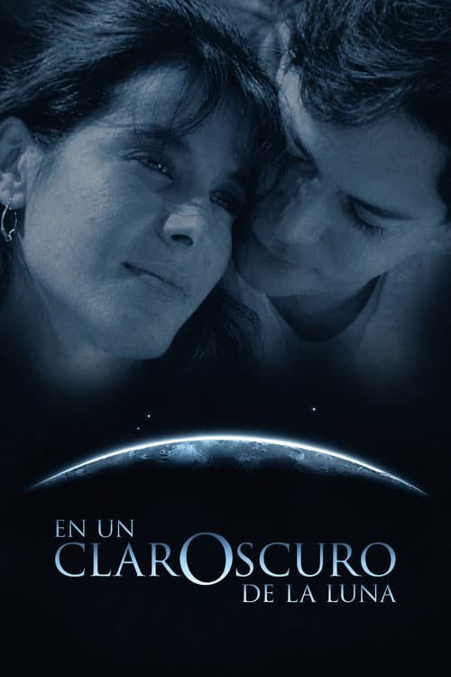 En un claroscuro de la luna afişi