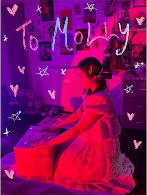To Molly afişi