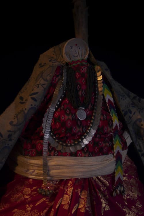 चुःम्फा - A Doll Under the Basket afişi
