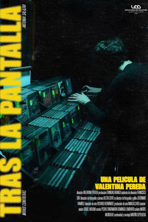 Tras La Pantalla afişi