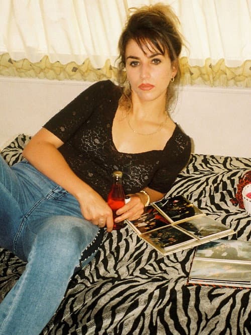 Toni 2001 afişi